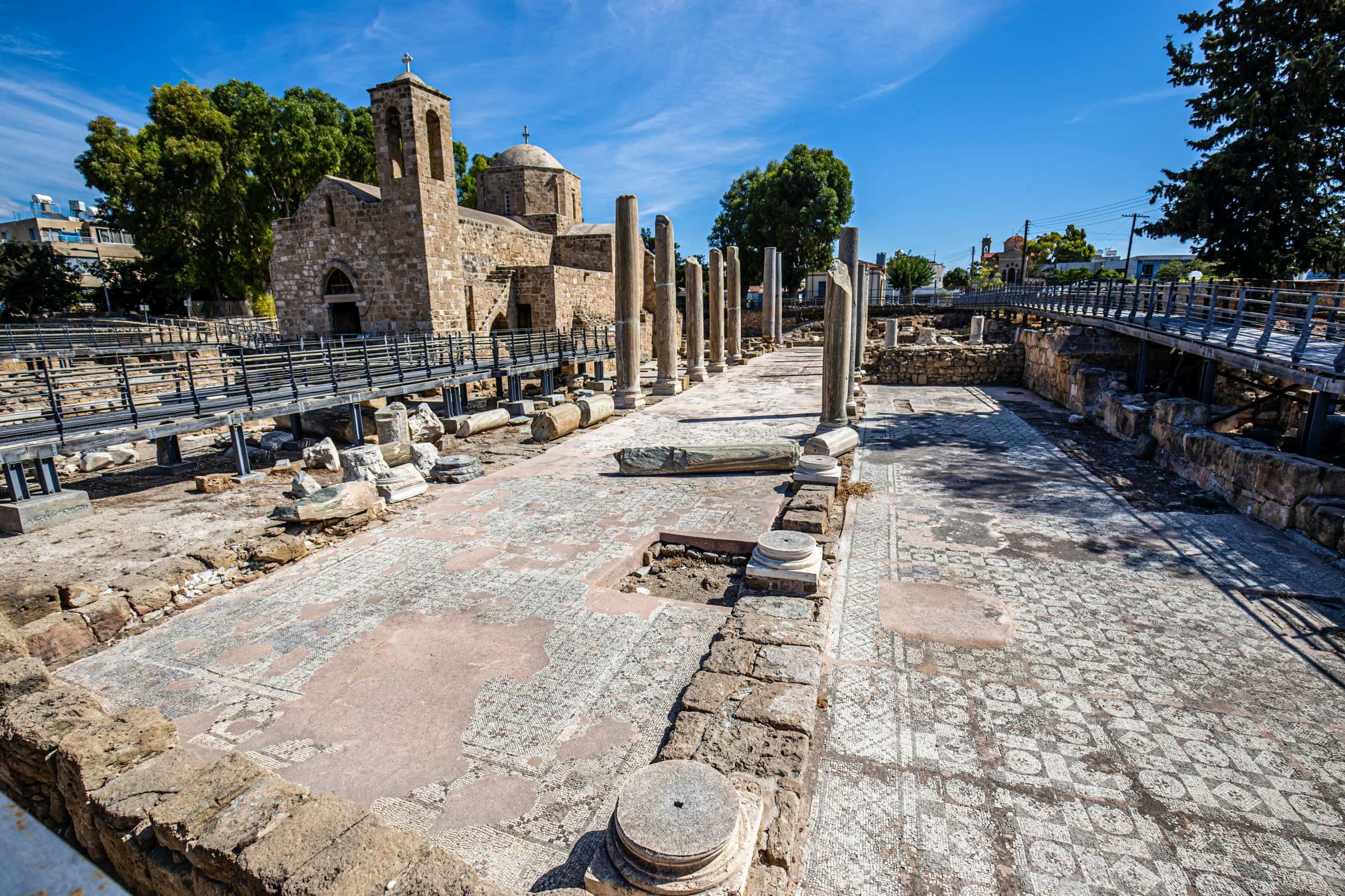 Agia Kyriaki Chrysopolitissa ruins, 2 minutes up the street