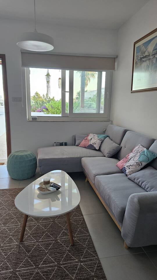 Harbour Central II · 1BR Rooftop Garden · Steps from Beach & Harbour, photo 3