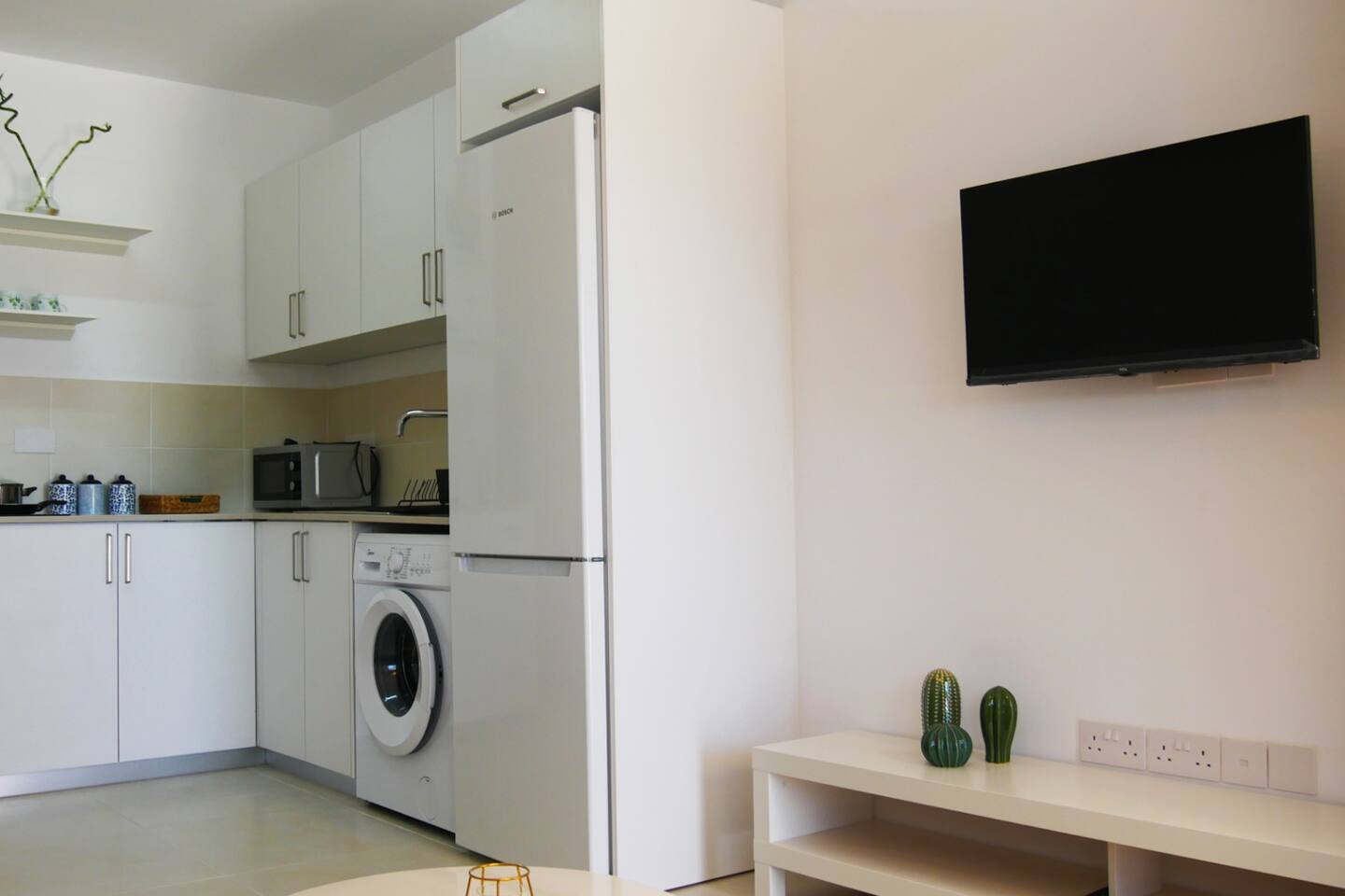 Harbour Central II · 1BR Rooftop Garden · Steps from Beach & Harbour, photo 5