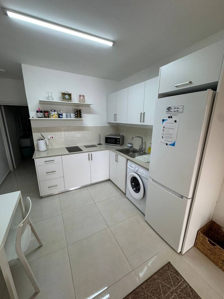 Harbour Central II · 1BR Rooftop Garden · Steps from Beach & Harbour, photo 7