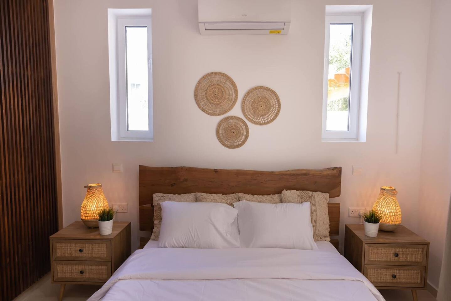 Lighthouse Beach • 1BR Steps from Paphos Seafront, photo 13