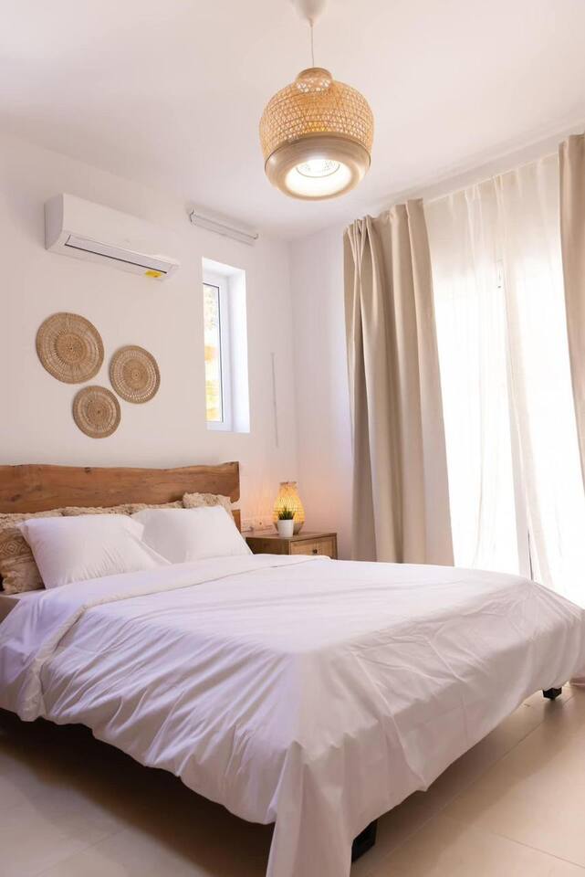 Lighthouse Beach • 1BR Steps from Paphos Seafront, photo 17