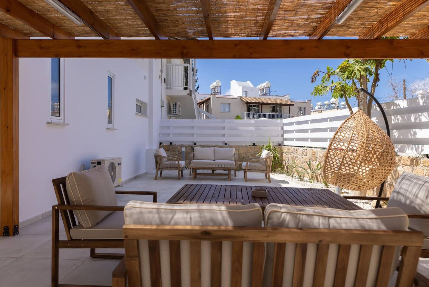 Lighthouse Beach • 1BR Steps from Paphos Seafront, photo 3