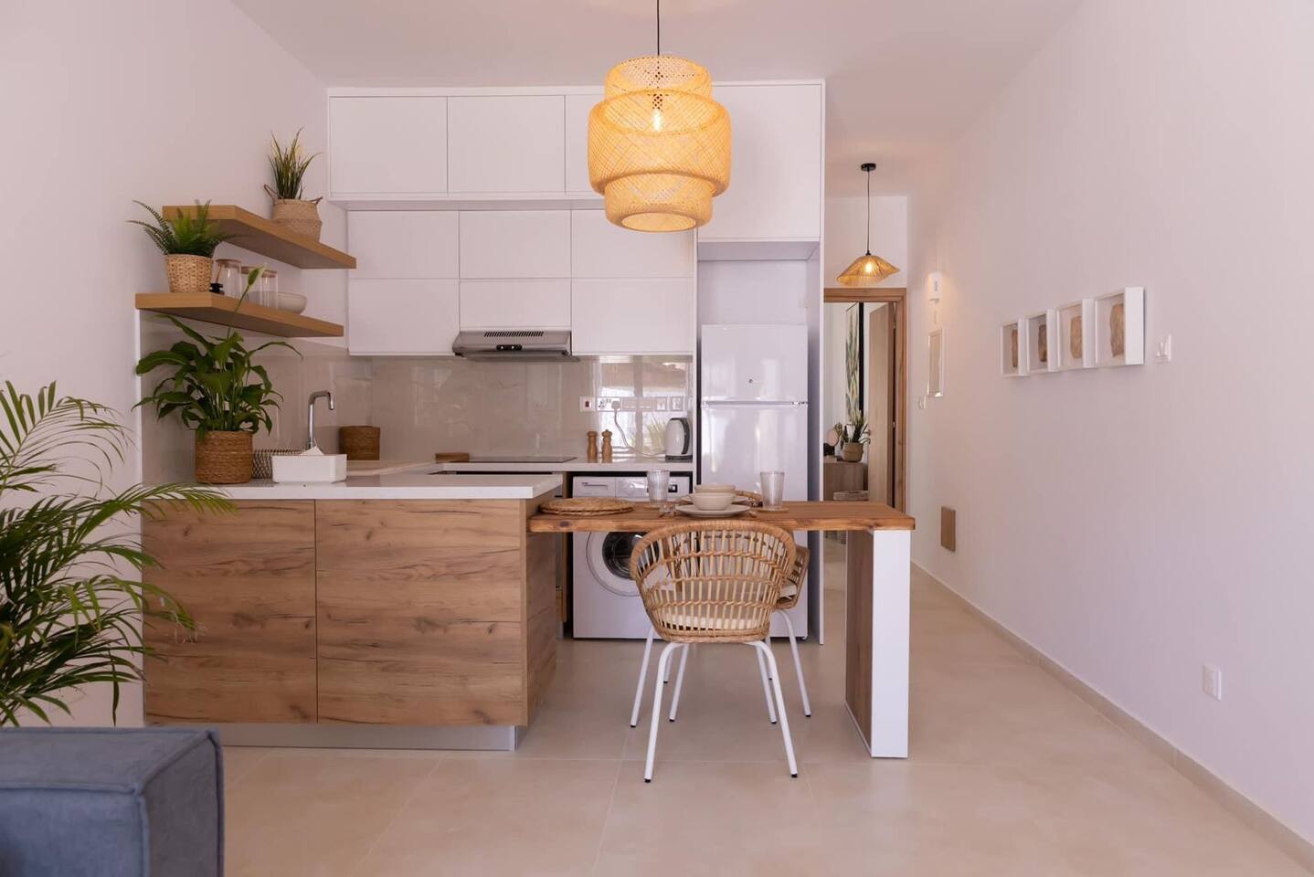 Lighthouse Beach • 1BR Steps from Paphos Seafront, photo 7